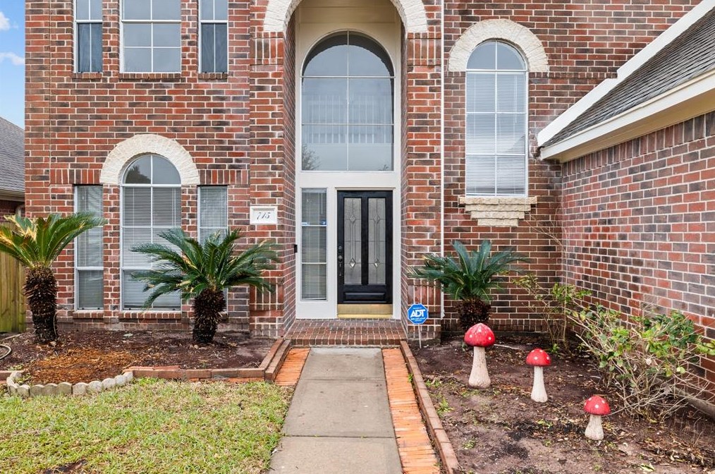 715 S Marathon Way, Stafford, TX 77477