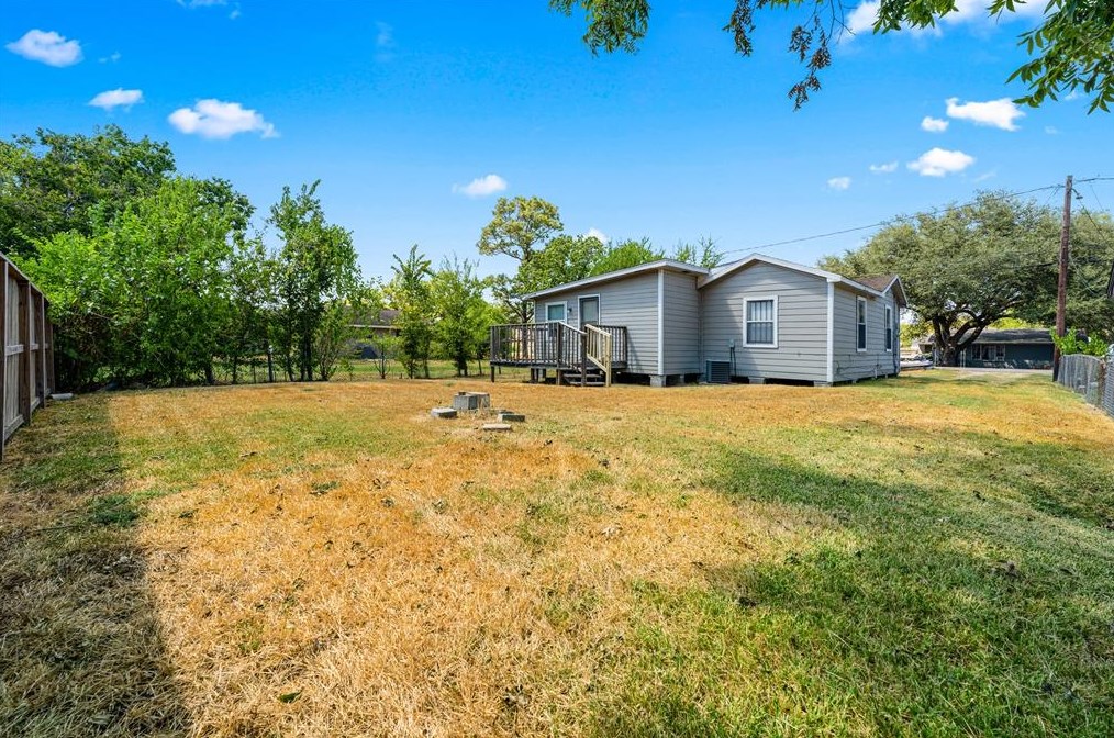 3510 Seabrook St, Houston TX  77021-5619 exterior