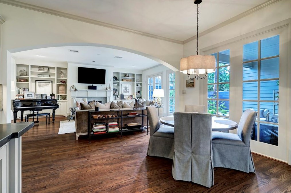 2226 Quenby St, Houston TX 77005-1414 exterior