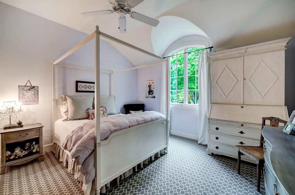 2226 Quenby St, Houston TX 77005-1414 exterior