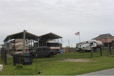 1150 & 1152 Canal E, Port Bolivar, TX 77650 - Photo 4