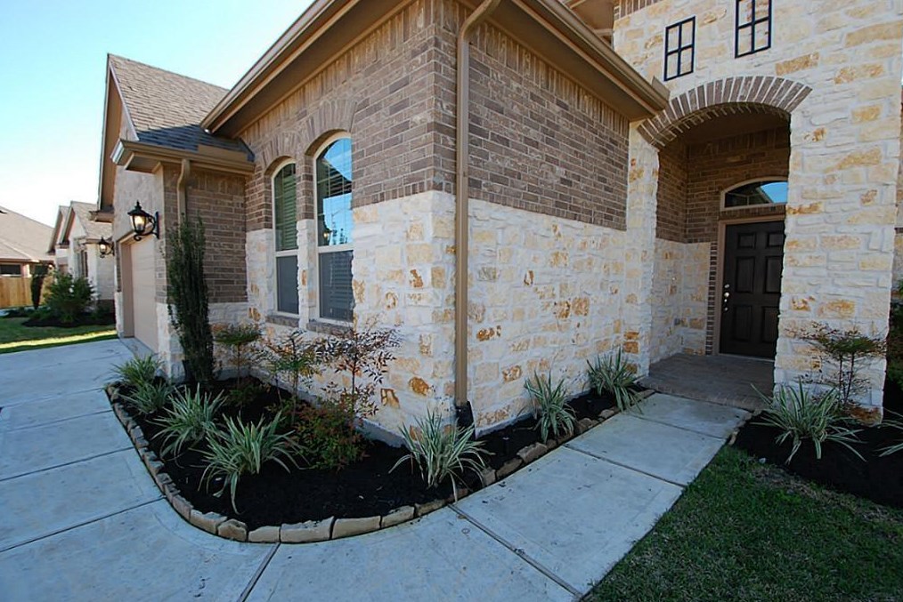 5623 Denham Ridge Ln, Spring TX  77389-1516 exterior