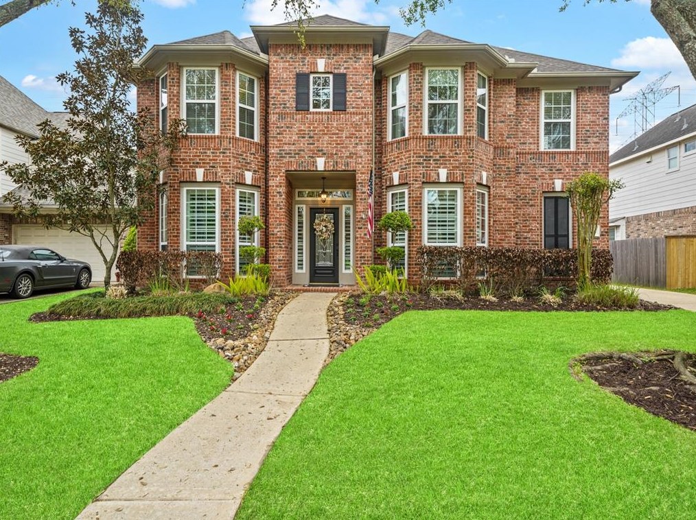 1634 Brookstone Ln, Sugar Land, TX 77479-1895