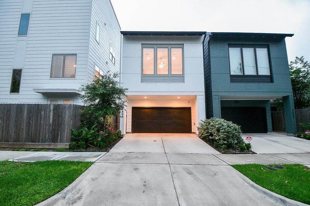 4403 Greeley St, Houston, TX 77006-5975