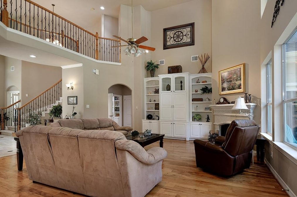 10841 Lk Frst Dr, Conroe TX 77384-3247 exterior