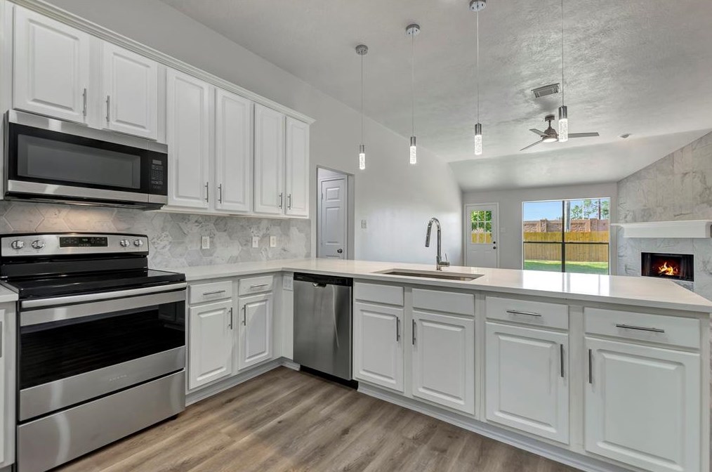 3602 Sheldon Dr, Pearland, TX 77584