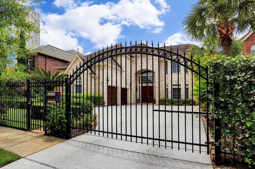 5333 Lampasas St, Houston, TX 77056