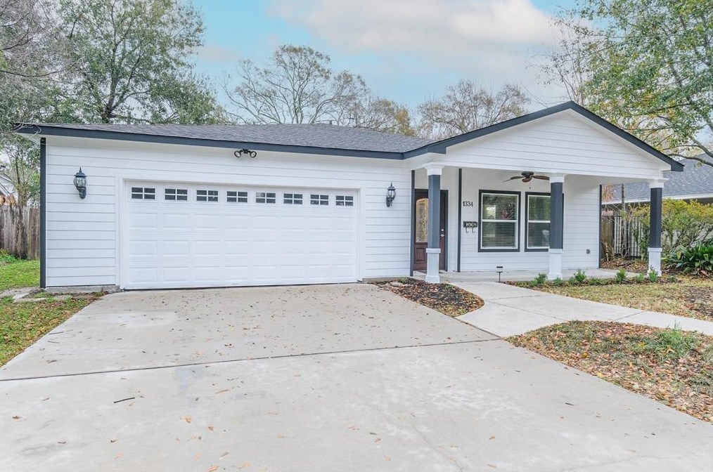 1334 Moorhead Dr, Houston, TX 77055