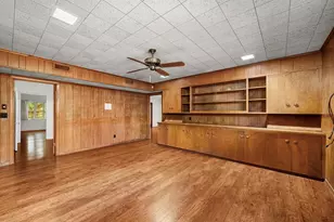 1908 Milam St, Columbus, TX 78934 - Photo 18