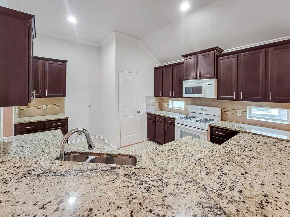 19707 Karlanda Ln, Houston, TX 77073