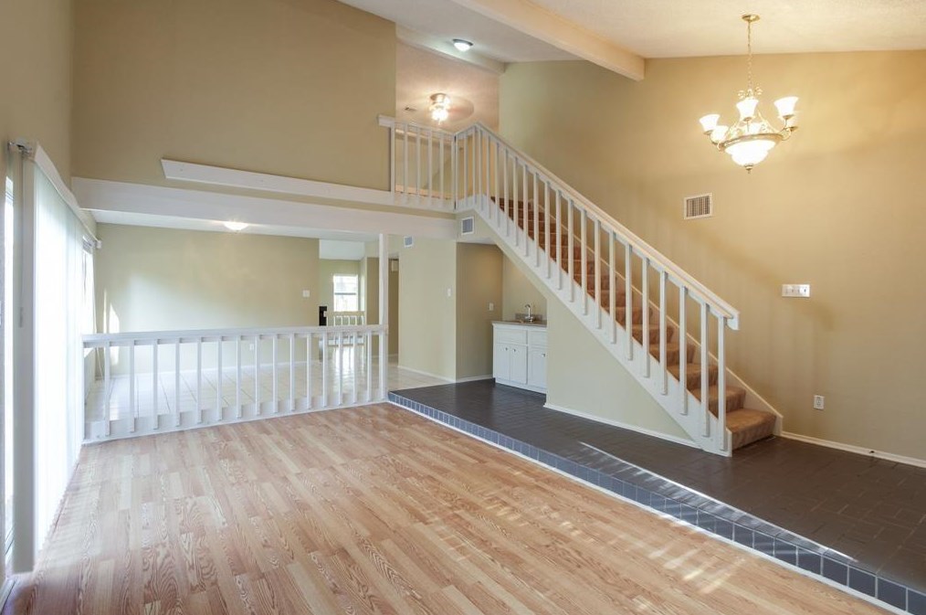 2823 Windchase Blvd, Houston TX  77082-1837 exterior