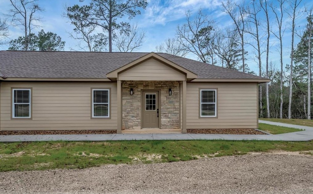 255 N Old Israel Rd, Livingston, TX 77351