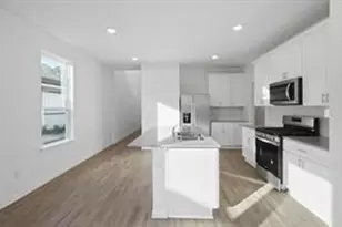 231 Bismuth Dr, Crosby, TX 77532 - Photo 2