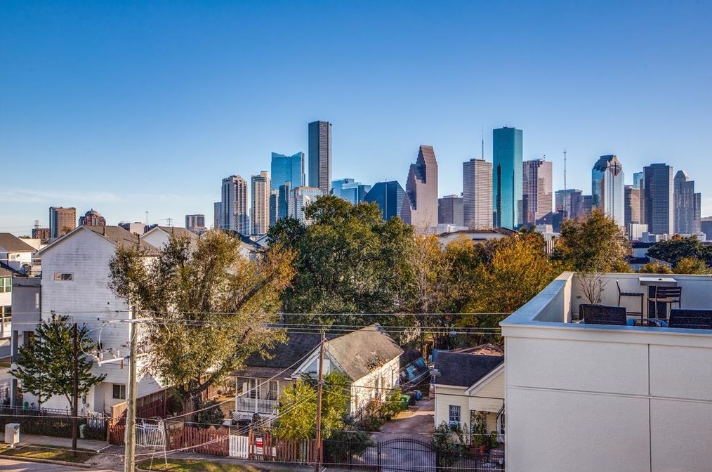 1802 Hickory St, Houston, TX 77007