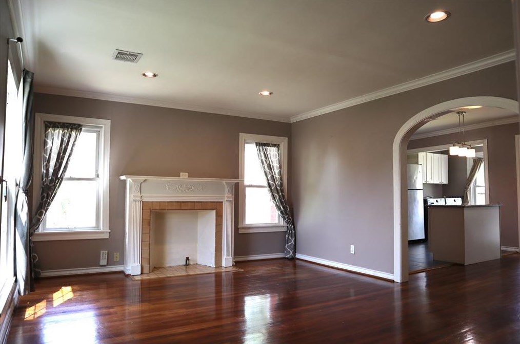 7019 Linden St, Houston, TX 77087-2821