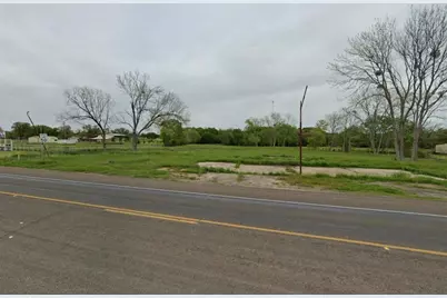 700 N May Street, Madisonville, TX 77864 - Photo 1