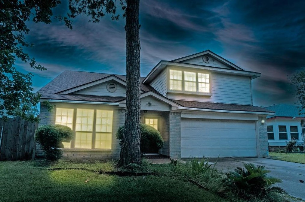 11851 Peach Grove Dr, Houston, TX 77099-5032