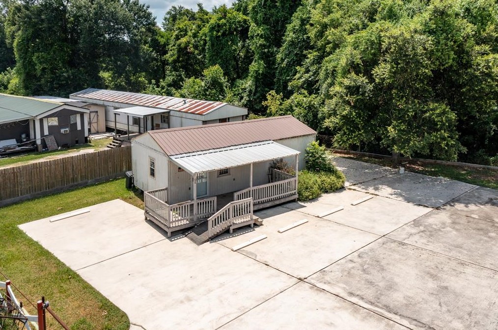 20920 Crosby Fwy, Crosby TX  77532-9158 exterior