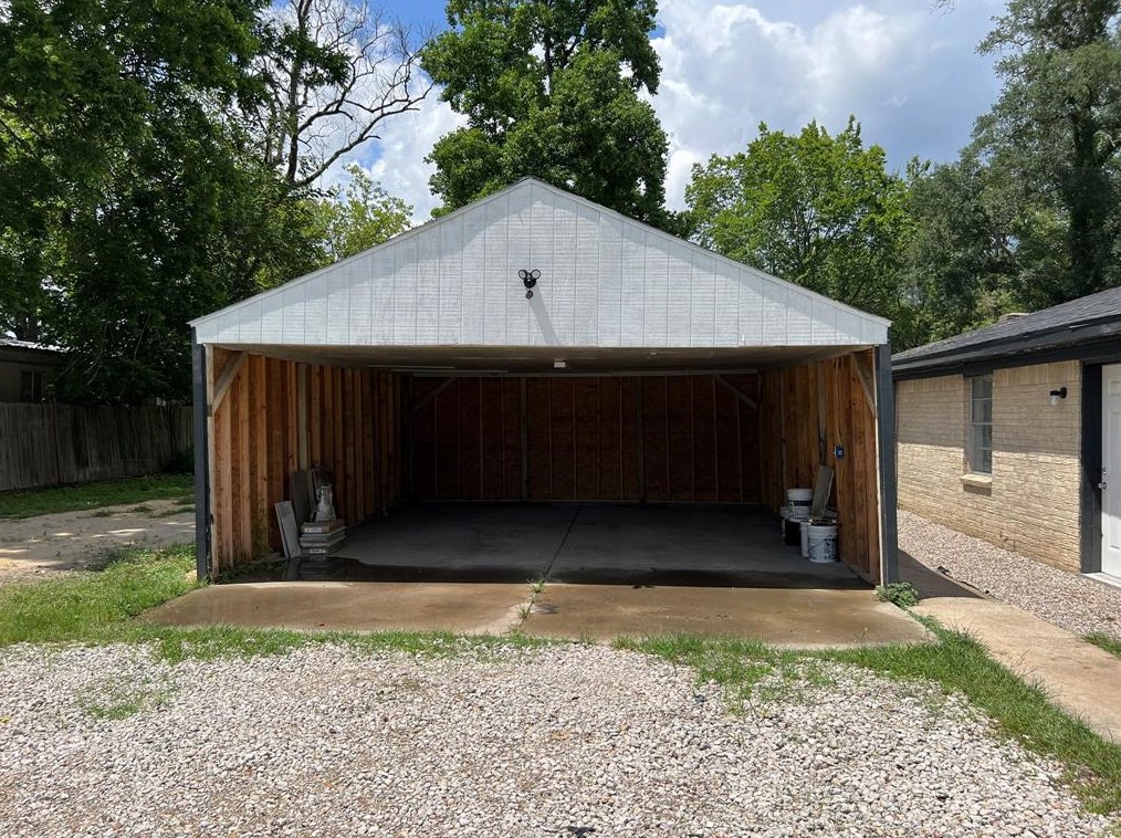 22755 E Martin Dr, Porter, TX 77365