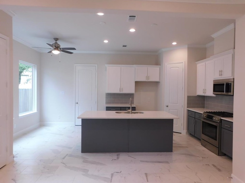 5116 Maxie St, Houston, TX 77007
