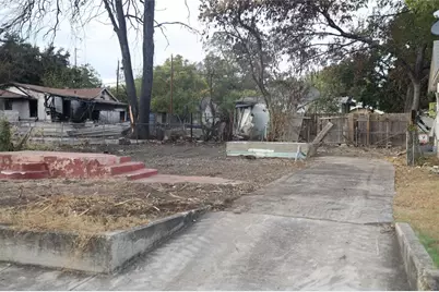 1931 Nolan St Street, San Antonio, TX 78202 - Photo 6