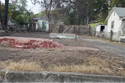 1931 Nolan St Street, San Antonio, TX 78202 - Photo 2