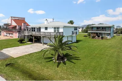 16530 Captain Kidd Road, Jamaica Beach, TX 77554 - Photo 4