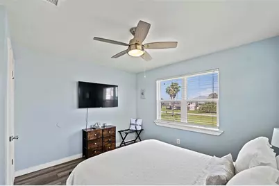 16530 Captain Kidd Road, Jamaica Beach, TX 77554 - Photo 18