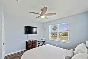 16530 Captain Kidd Rd, Jamaica Beach, TX 77554 - Photo 18