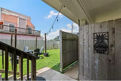 16530 Captain Kidd Road, Jamaica Beach, TX 77554 - Photo 24