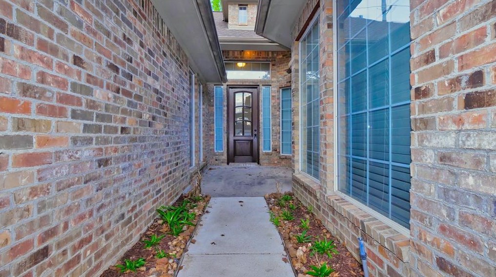 16110 Craigshire Ct, Spring, TX 77379