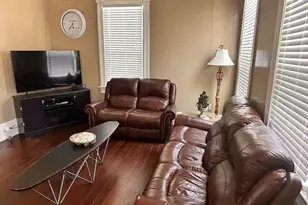 3027 Avenue L, Galveston, TX 77550 - Photo 8