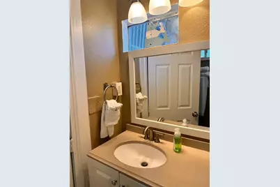 3027 Avenue L, Galveston, TX 77550 - Photo 10