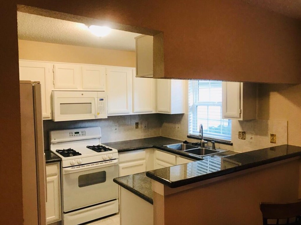 4015 Issacks Way, Sugar Land TX  77479-1777 exterior