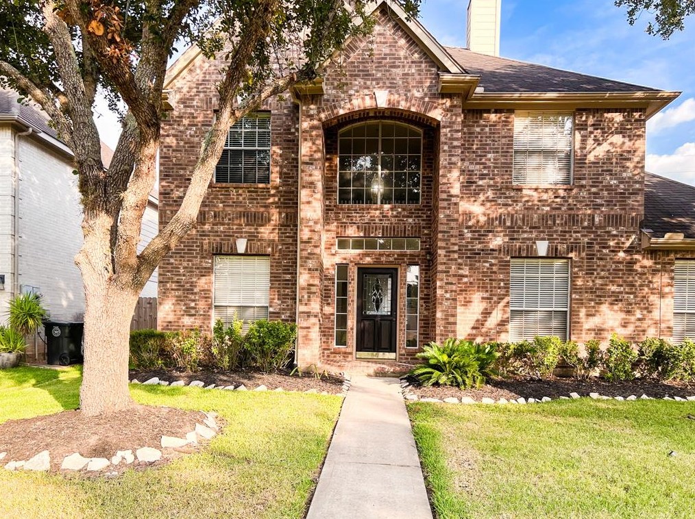 2219 Thistlerock Ln, Sugar Land, TX 77479-8834