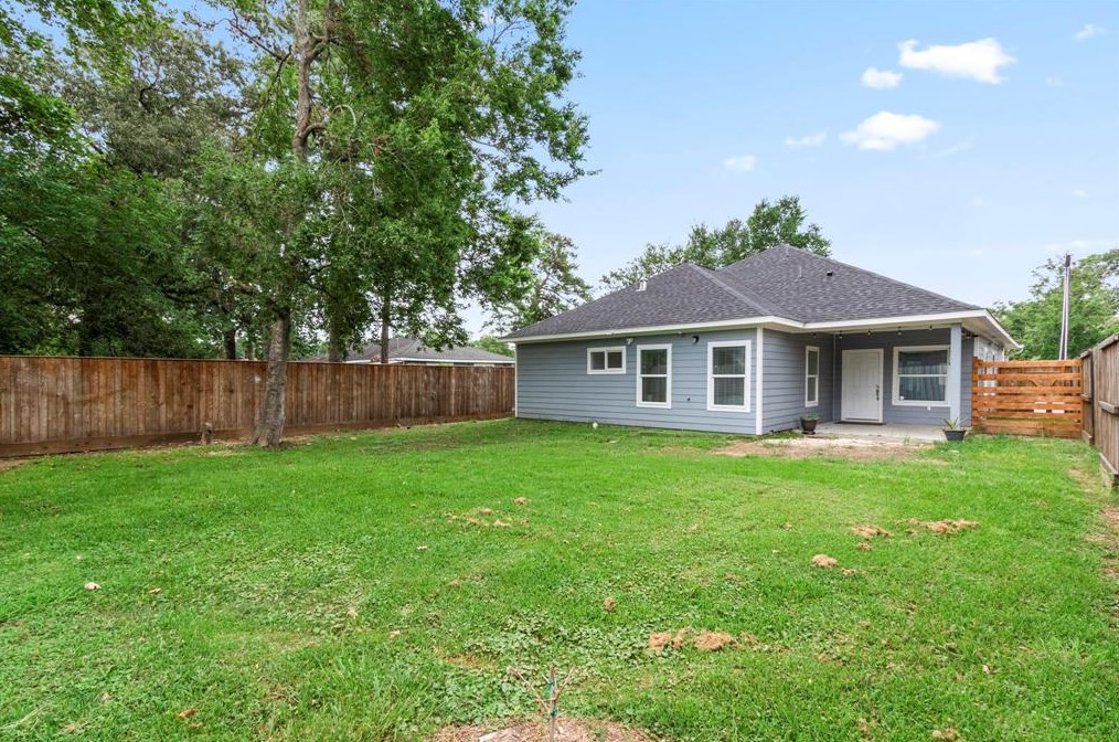 5421 Westbrook Rd, Houston TX  77016-3638 exterior