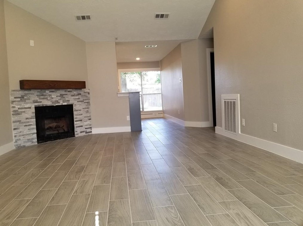3839 Westmeadow Dr, Houston TX  77082-1231 exterior