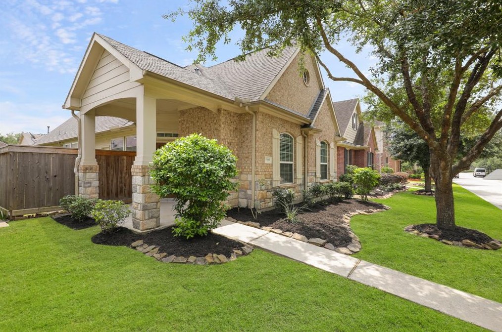 17242 Mitchell Pass Ln, Humble, TX 77346