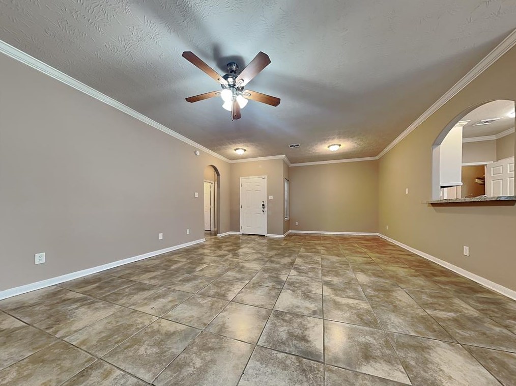 25303 Laurel Green St, Spring, TX 77373
