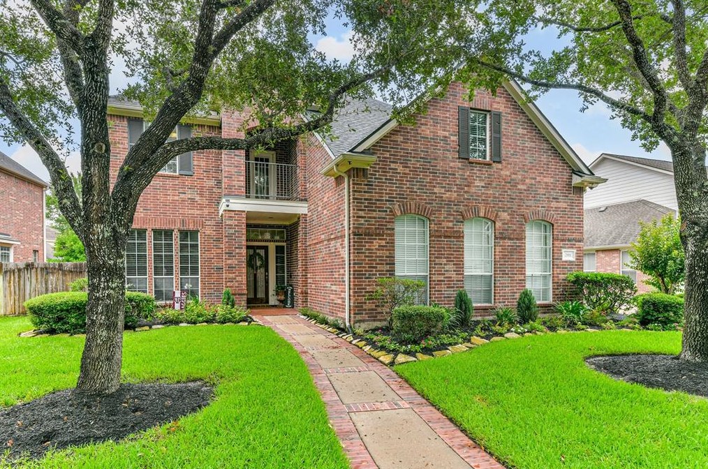 2911 Lacewood Ct, Pearland, TX 77584-9193
