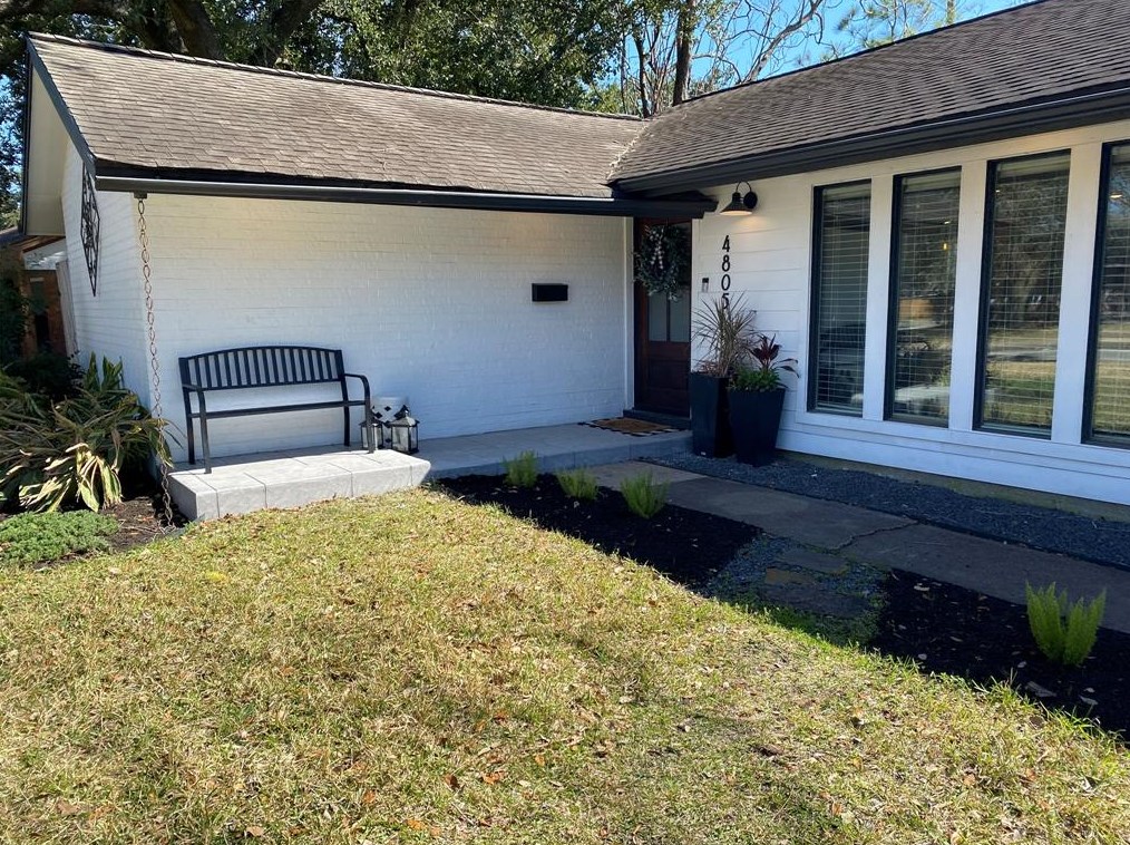 4805 Kinglet St, Houston TX  77035-4925 exterior