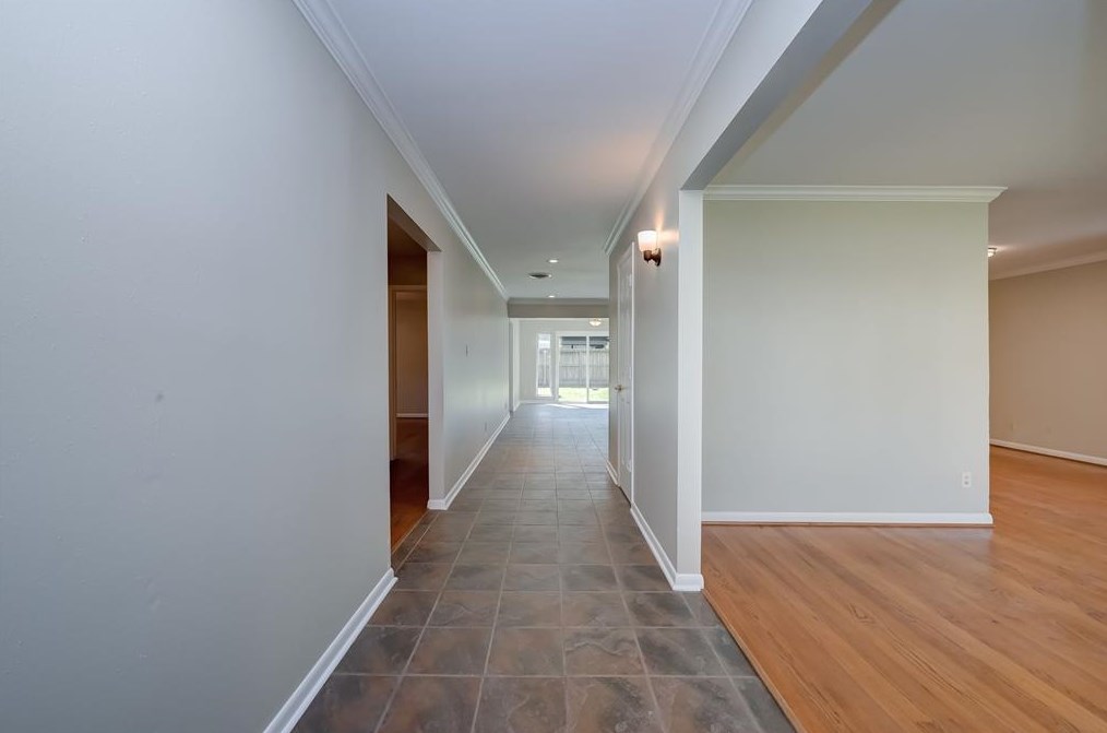 8317 Merlin Dr, Houston, TX 77055