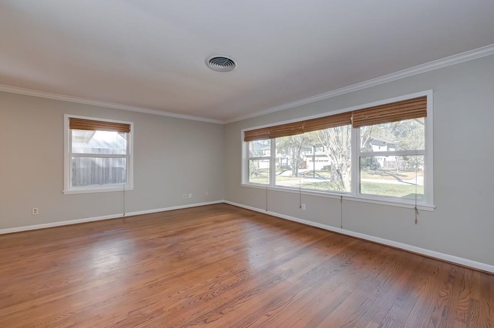 8317 Merlin Dr, Houston TX  77055-4832 exterior