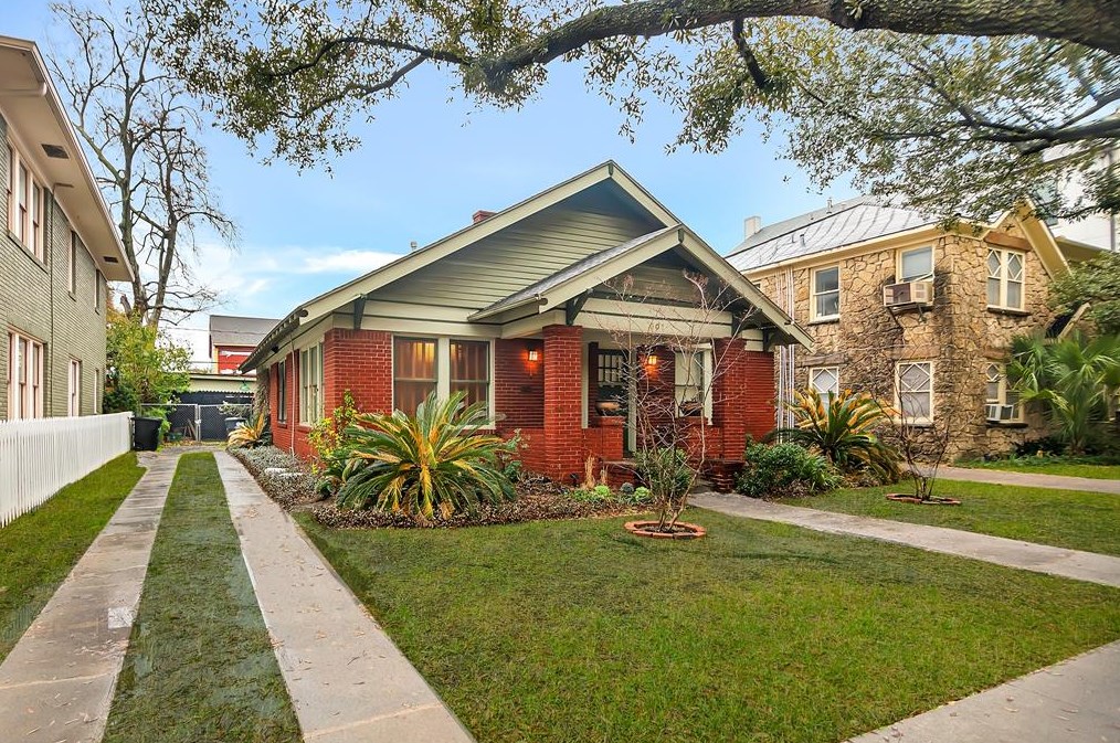 601 W Pierce St #a, Houston, TX 77019