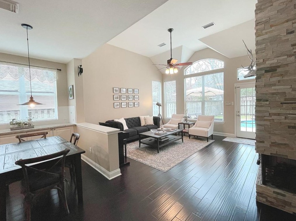 70 Bethany Bend Cir, Spring, TX 77382-1388