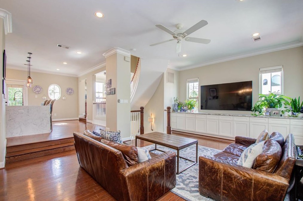 1432 Utah St, Houston, TX 77007-3050