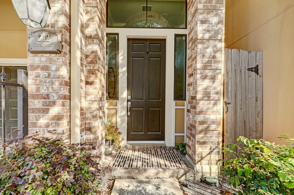 1712 Silver St, Houston, TX 77007