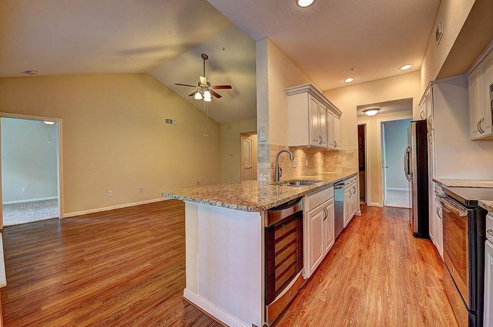 1901 Post Oak Park Dr #1303, Houston, TX 77027