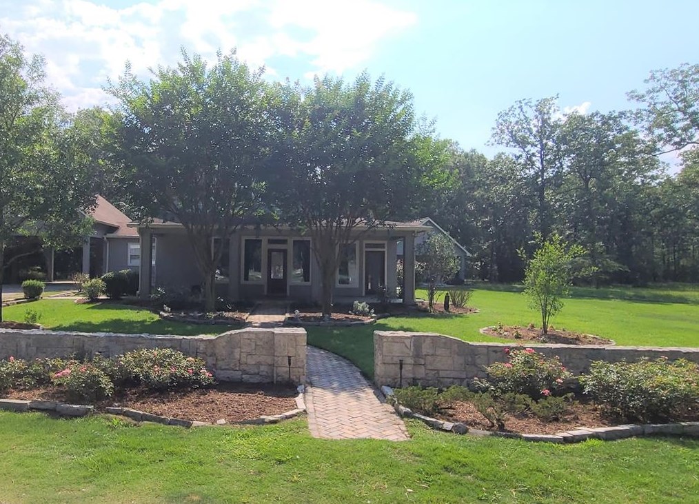 18700 Trails End Rd, Conroe, TX 77385