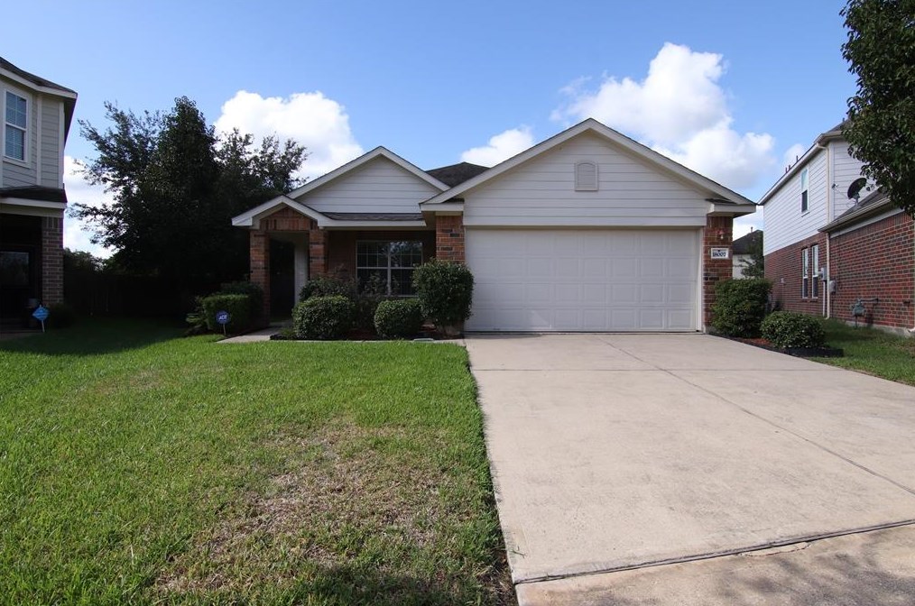 18007 Hillock Glen Ln, Cypress, TX 77429